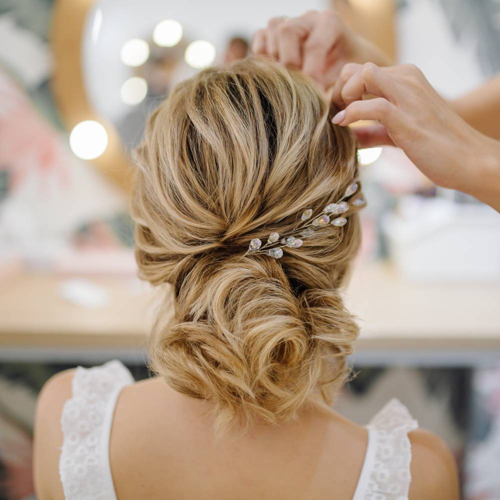 women Hair styling
