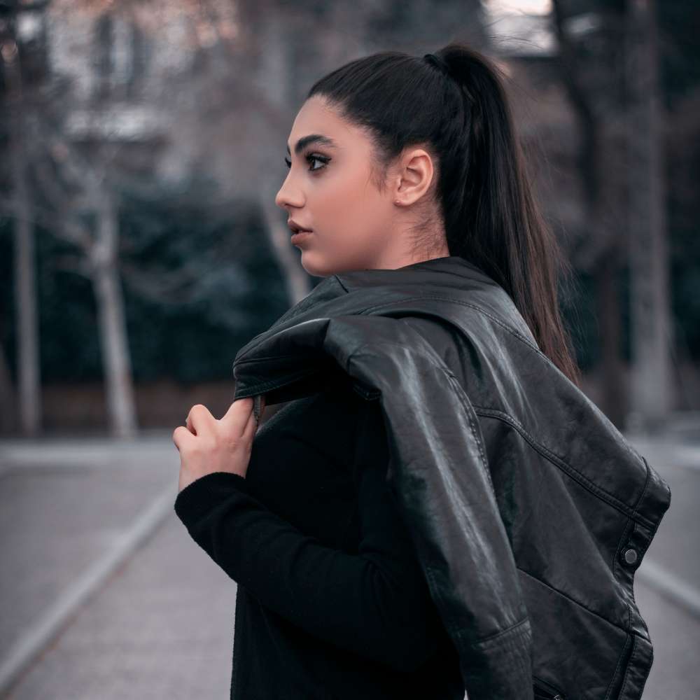 women Sleek Ponytail